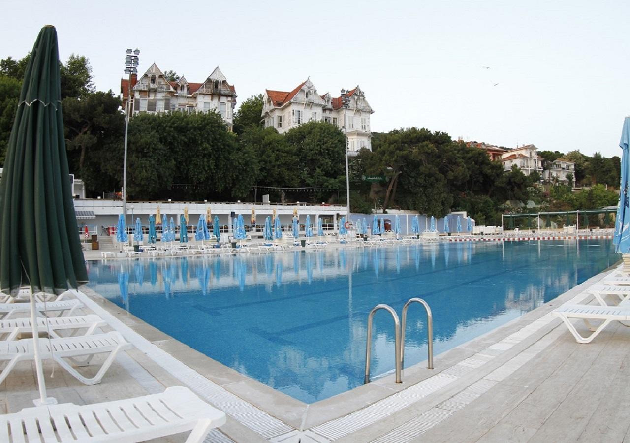 Anadolu Kulubu Hotel Prinseneilanden Buitenkant foto