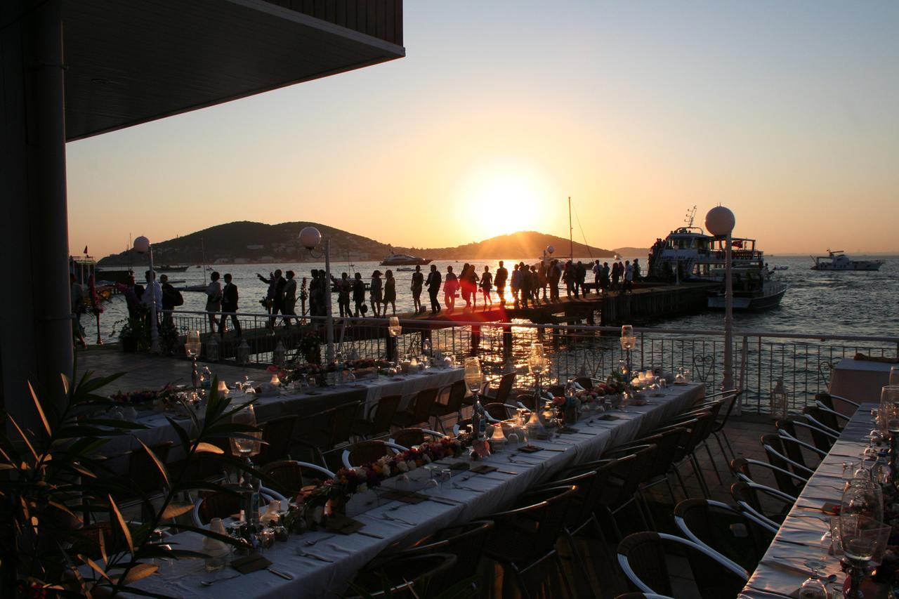 Anadolu Kulubu Hotel Prinseneilanden Buitenkant foto