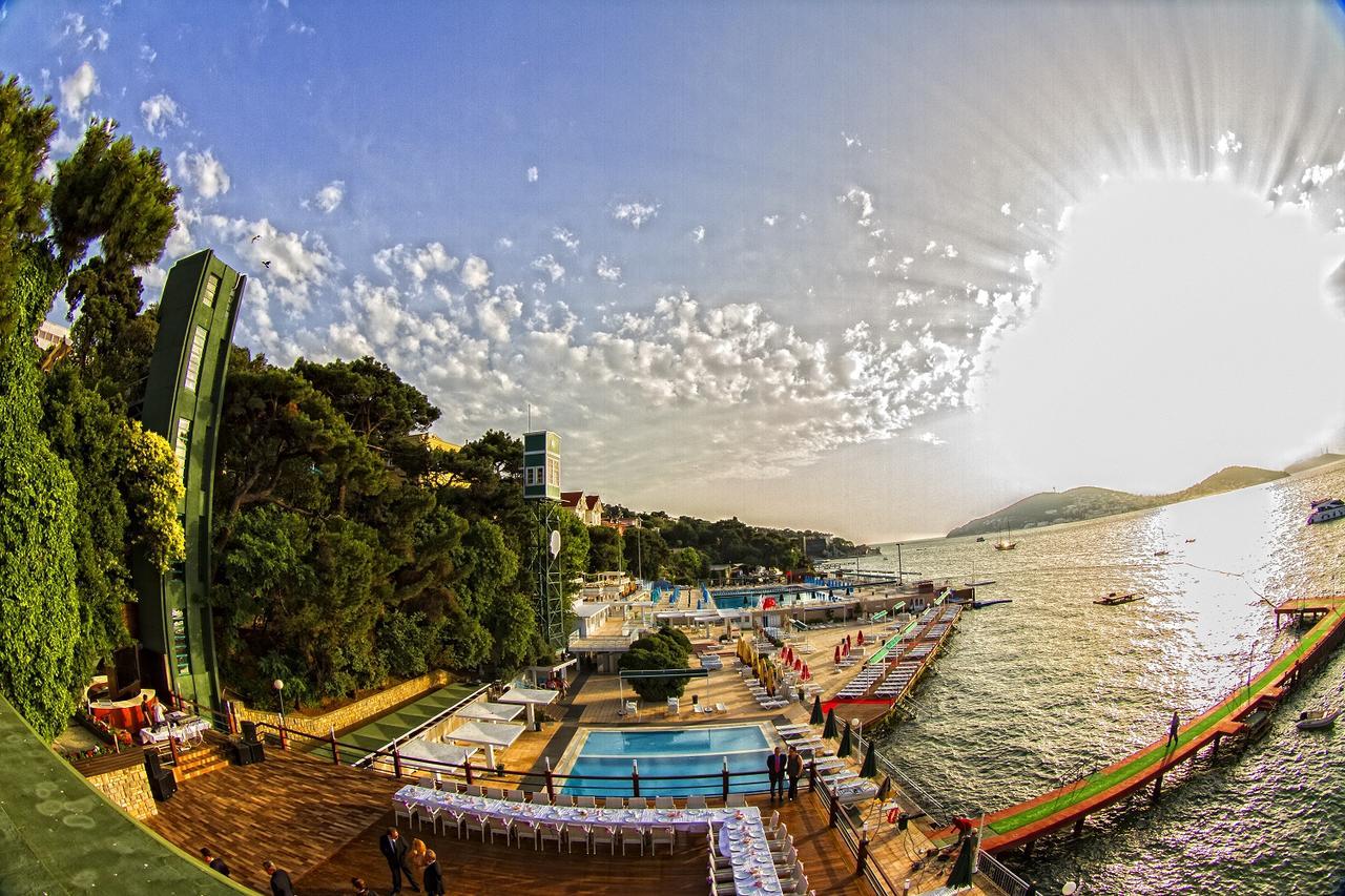 Anadolu Kulubu Hotel Prinseneilanden Buitenkant foto